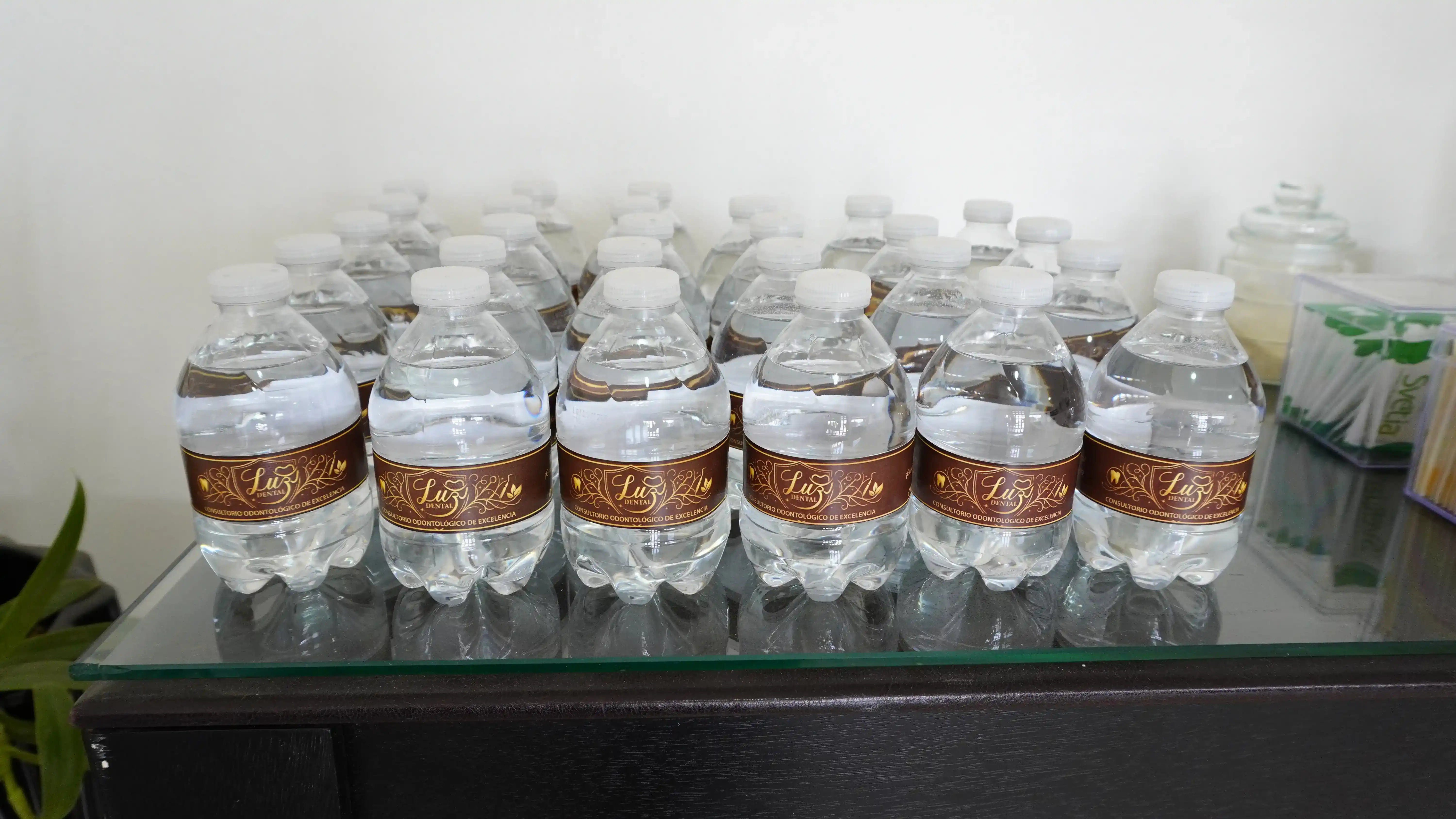 Agua Luz Dental — detalle de bienvenida